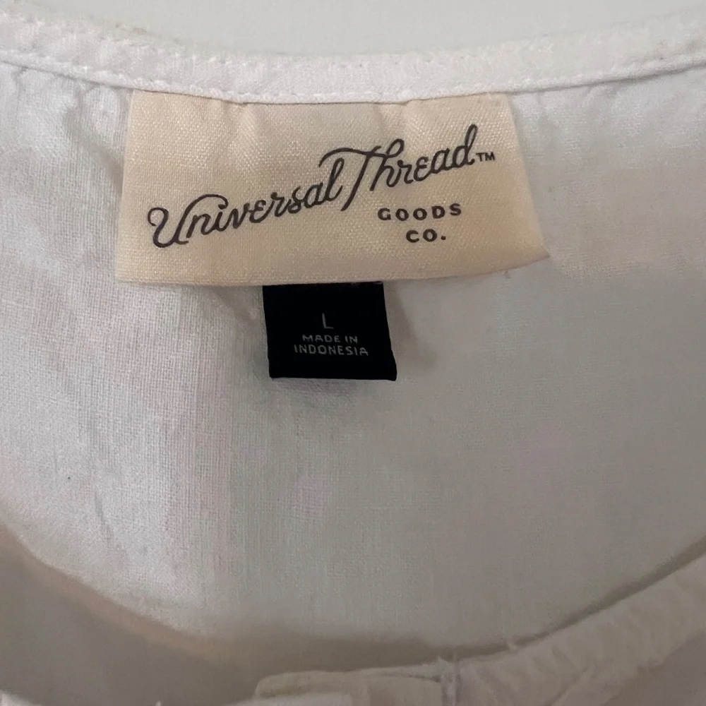 Universal Thread Cream Button-Front Blouse - Picture 3 of 4